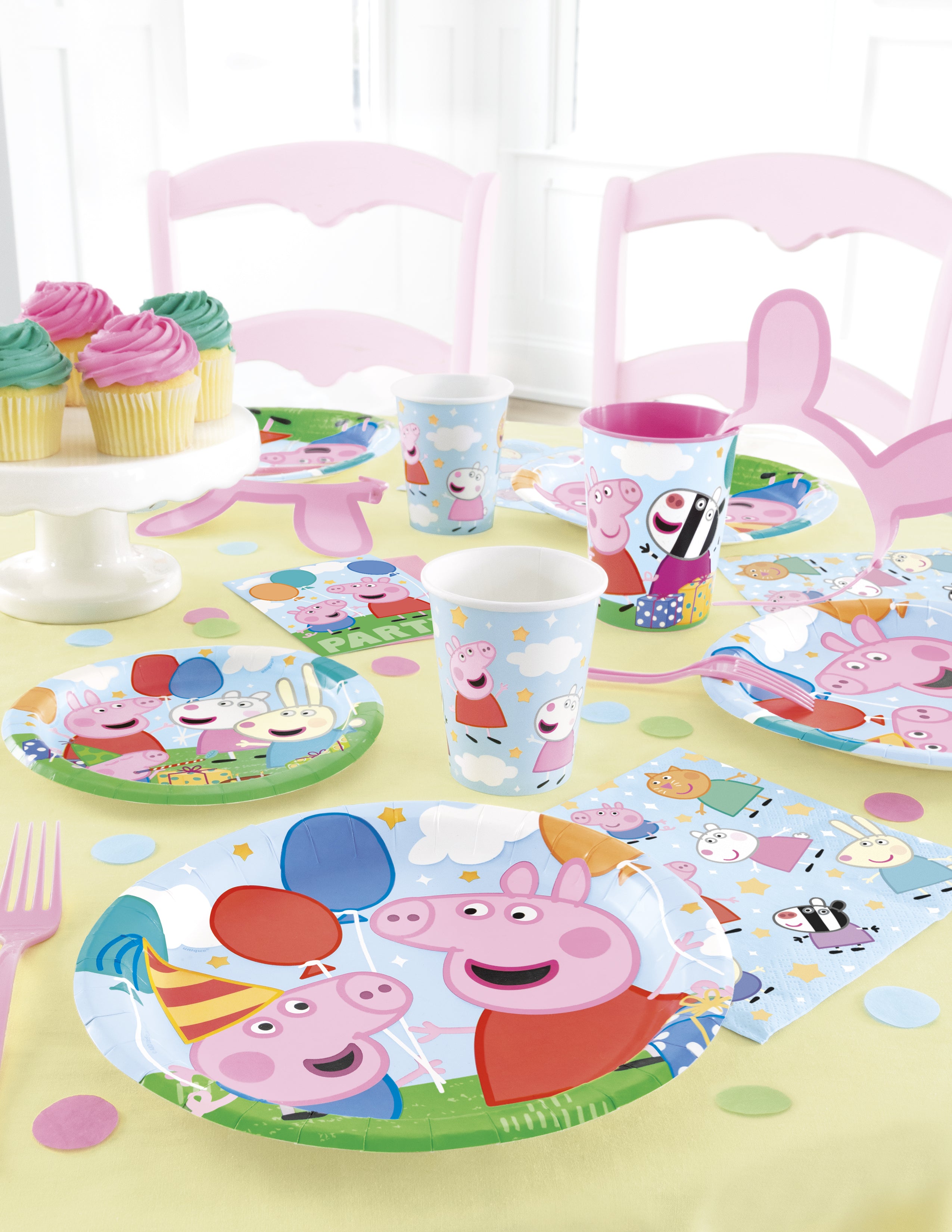 Peppa Pig Confetti Party Favor Cup 16oz